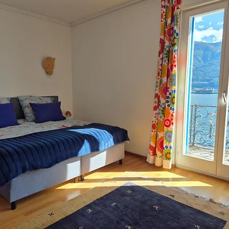 Villa Seefront In - Maggiore, Ticino